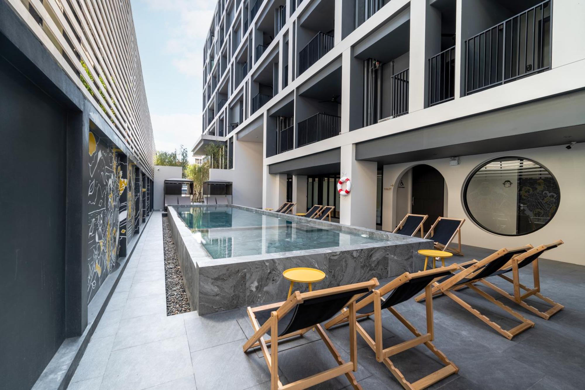 Blu Monkey Hub And Hotel Krabi Town Exterior foto